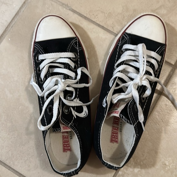 True Religion Black Canvas Low Top Sneakers Size 9 - Picture 8 of 12